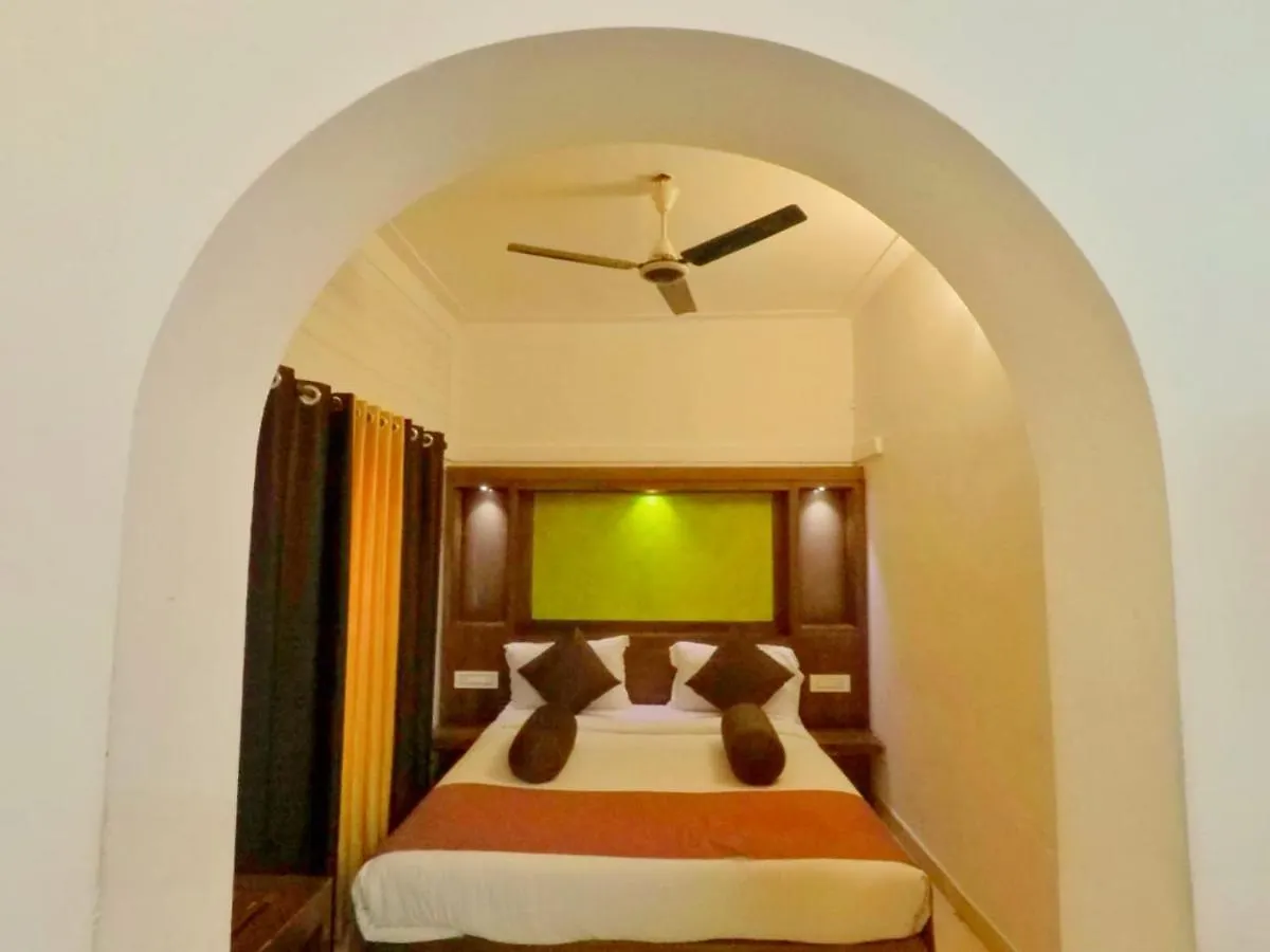 אידוקי Al Rahman Resort 0*,